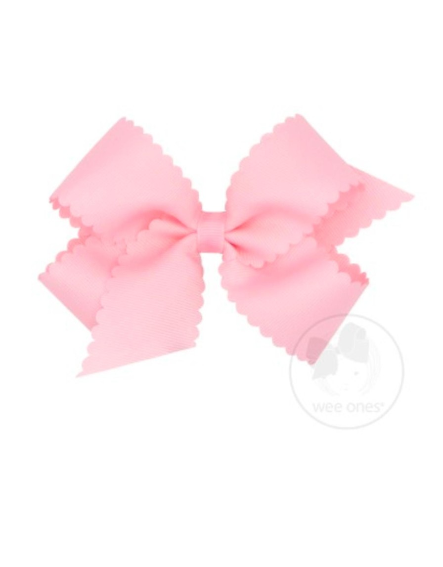 Lifestyle Place and Gather Bows | Medium Scallop Bow In Light Pink